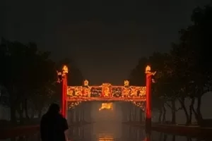 雾港第三码头悬疑剧集封面，暴雨中的码头仓库场景